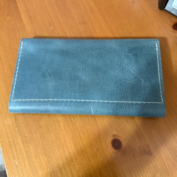 Portland Leather Rancher Wallet - Picture 2 of 3